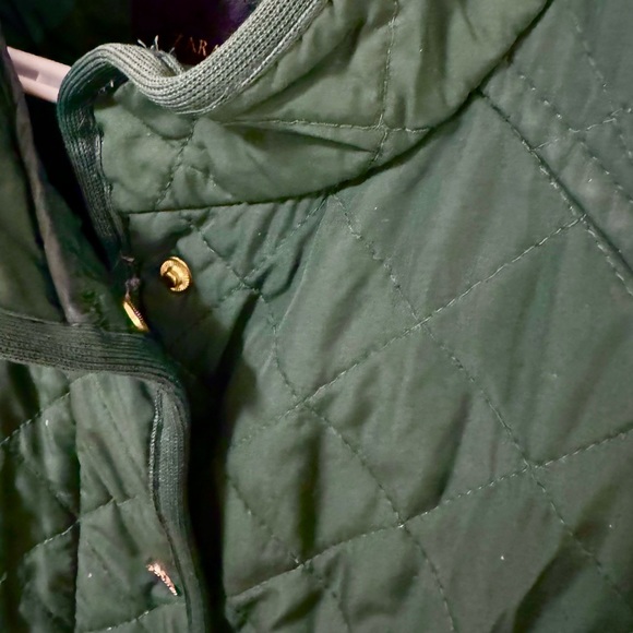 Zara Vest - Picture 5 of 5